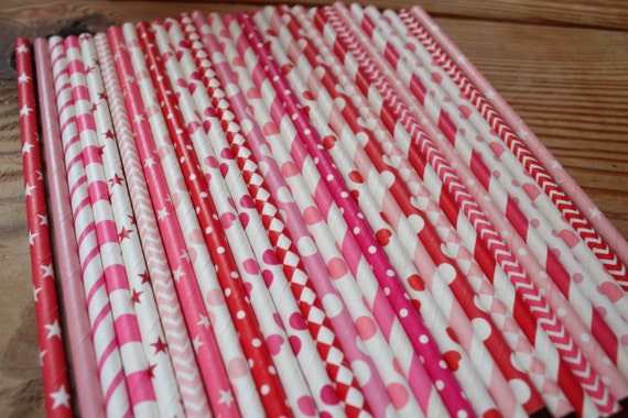 Valentine Theme Party Straws - Pink, Hot Pink, Red Paper Straws -- Set of 30 Il_570xn
