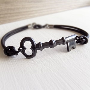 NEW Black Skeleton Key Bracelet - Key Charm - Genuine Leather - Black Cord - Gift for Her - Gift for Him - Unisex Jewelry - Victorian Key