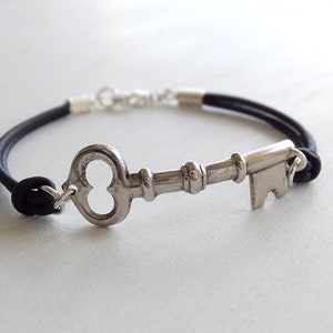 Silver Skeleton Key Bracelet - Key Charm - Genuine Leather - Black Cord - Gift for Her - Gift for Him - Unisex Jewelry - Victorian Key