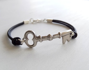 Silver Skeleton Key Bracelet - Key Charm - Genuine Leather - Black Cord - Gift for Her - Gift for Him - Unisex Jewelry - Victorian Key