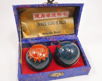 Vintage chinesische Baoding-Musikbälle mit Etui, Handübungen, Stressabbau, Sonne, Mond, Sterne