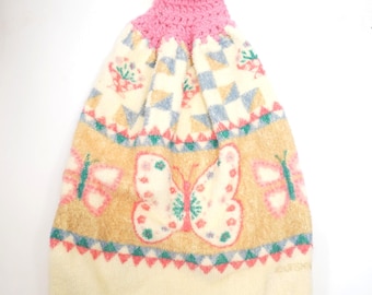 Toalla de mano de cocina vintage Leshner con mariposa de ganchillo, estilo campestre, color rosa.