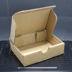 25pk #4 Carton Shipping Mailers w/ Cover Flaps (inside, imperial dimensions) Pick a Size/ Color