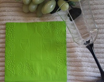 Tovaglioli di carta da pranzo in rilievo con motivo "BICCHIERI DA VINO E UVA", 6,5" x 6,5", set da 25