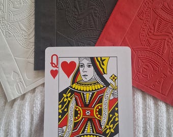 Tovaglioli di carta da cocktail goffrati QUEEN of HEARTS, 5" x 5", set da 25