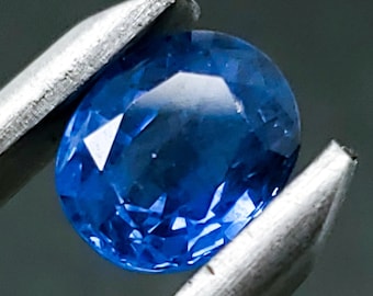 Silky blue 1.13 Sapphire with Banding