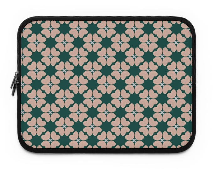 Lucky Pink Clover Laptop Sleeve