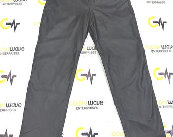 Pantalones vaqueros de cuero auténtico hechos a medida