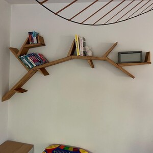 Bibliothèque en branches d'arbre, meubles faits main, étagères flottantes, support de livre, salon, bibliothèque pour chambre d'enfant, décoration murale, chambre d'enfant