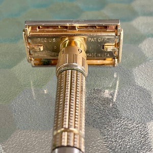Gillette Toggle - Etsy