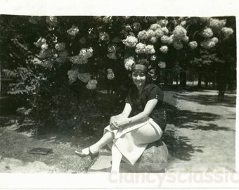 vintage photo 1920s Woman in Flapper Hair band and Shoes by Pom Pom tree 18 U