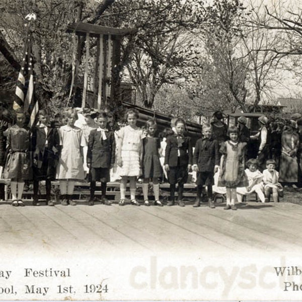 vintage photo 1924 Original RPPC May Day Wilbur School Wilbur Nebraska Children 67 K