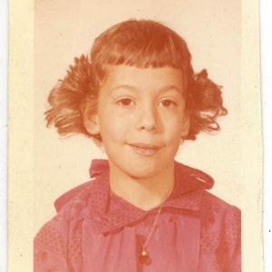 Vintage Snapshot 1970 Little Red Hair Girl Wings for Hair School photo 57 W