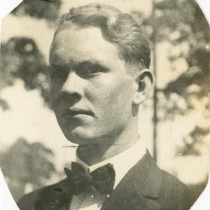 vintage photo 1914 Handsome Young Man Oliver~ Bow Tie Suit Blond Rosy Cheeks Gay Int 16 R