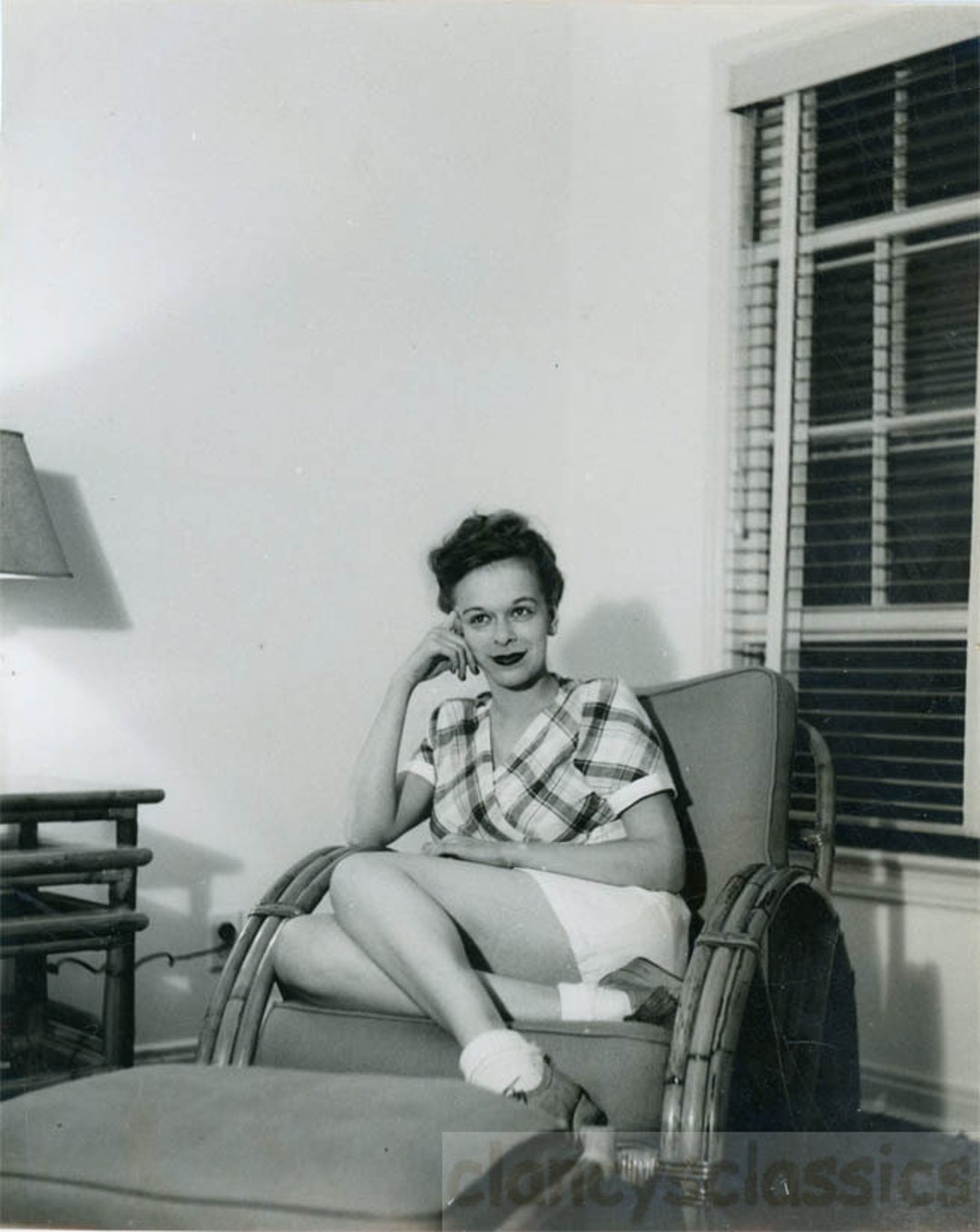 Vintage Photo 1945 Beautiful Young Lady Red Lipstick Lounges Etsy