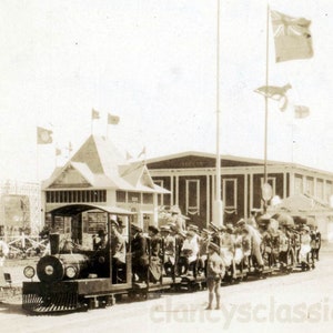 vintage photo 1922 Brazil Expo Rio De Janiero Train Ride Expo Express w Tourists 48 O