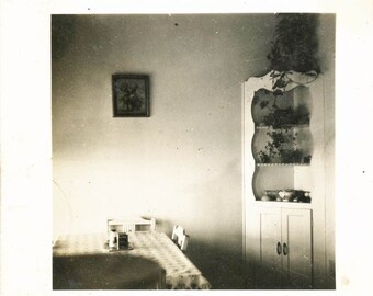 Vintage Snapshot 1943 Simple Sun Lit Kitchen Table Cupboard 67 L