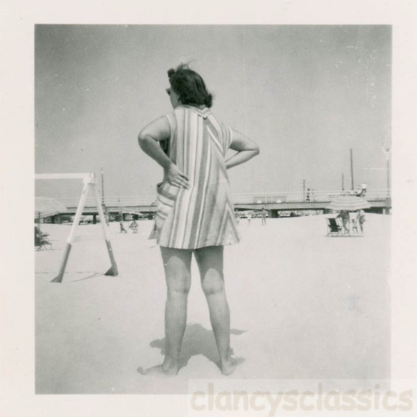 vintage photo 1950 Hands on the Hips Swimsuit Beach Gal Stripes69 J