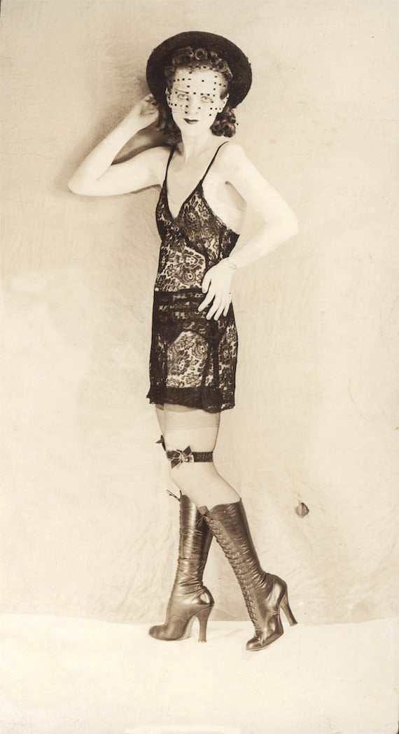 Vintage Photo Print 1918 Pin up Glamour Gal Sexy Boudoir Negligee Garter  Belt Lace Boots Risque Lady - Etsy