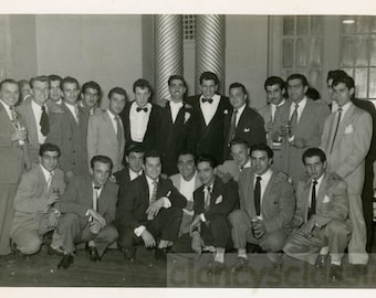 Vintage Foto 1960er Jahre Bräutigam & alle Jungs in Hochzeitsparty 3 A