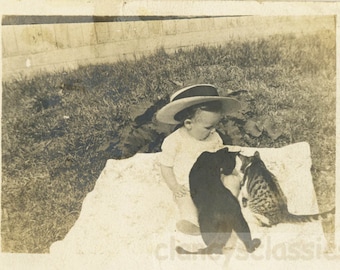 vintage photo 1918 Little Baby Straw Hat Plays w Black & Tabby Cat