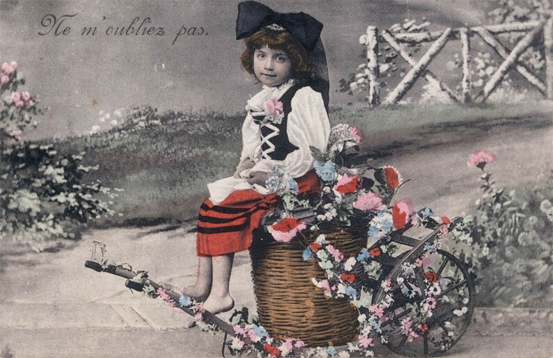 Vintage photo Little Girl in Flower CArt 1907 French postcard carte postale image 1