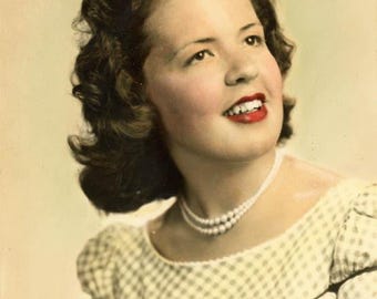 vintage photo 1946 Young Woman Buffalo NY Hand Colored Studio Portrait 25 H