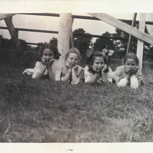 vintage photo 4 Girls faces in hands in grass CUTE