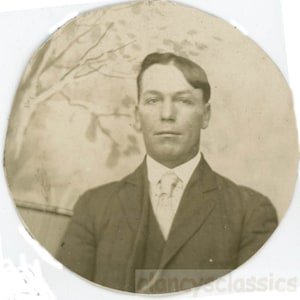 vintage photo 1911 Circle Young Man Haircut Strong Good Looks trim RPPC 30T