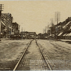 vintage photo 1910 Main Street Bellvevue Ohio 3 N