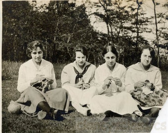 vintage photo well it said they were"delivered at mailbox on Mar 18" that is very strange Pam Marianne please talk to your mailman36 V