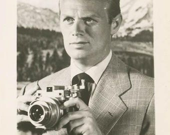 1953 Original Movie Star Actor Richard Widmark w Camera Dawne Ellis Collection69 T