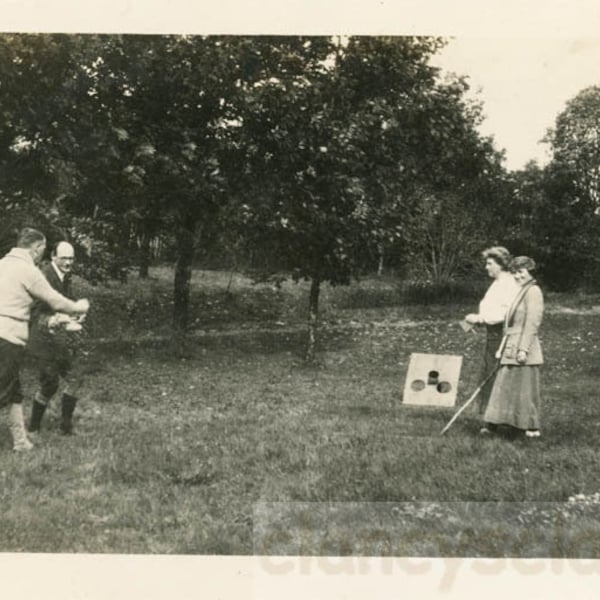 Vintage photo 1920 Couples Playing Early Cornhole Beanbag Game on Grass 66 J