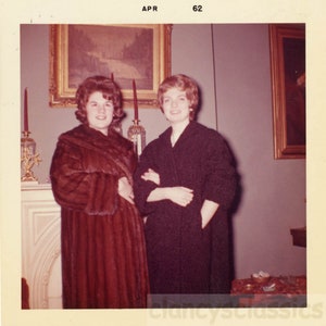 vintage photo 1962 Two Young women Mink Fur Coats Arm in Arm Color Snapshot 48 K