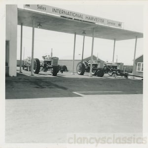 vintage photo 1952 International Harvester TRactor Sales Service 58 S