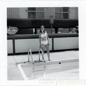vintage photo 1960s Two Piece Teenage Girl by Swimming Pool Motel 28 X