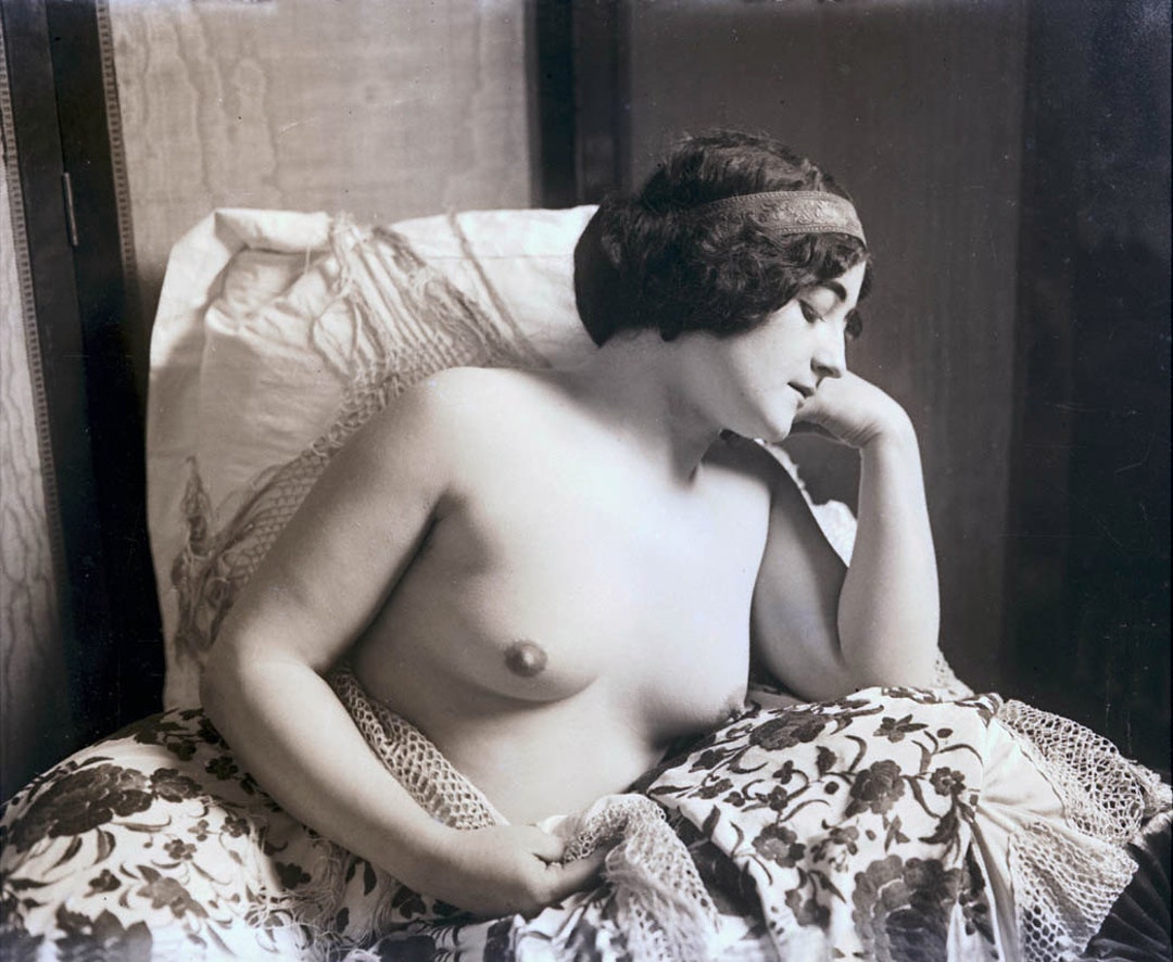 Photograph Art Nude Mature Print Artist Model French Woman Thoughtful  Repose 1900 - Etsy Sweden