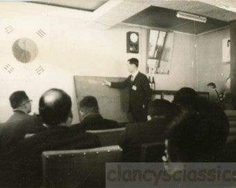 vintage photo 1950 Meeting Chalkboard South Korea Flag 8 A