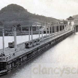 vintage photo original vintage photo Entrance to Gatun Locks Panama Canal Zone 5 A