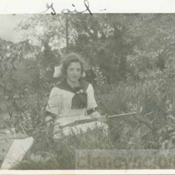 vintage photo 1914 Teenage Girl Gail got a Gun Rifle 13 T