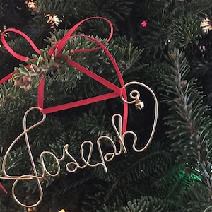 Wire Name Christmas Ornament~Personalized~Any Name~Custom Made~Gold or Silver Wire~Red or Green Ribbon~Pretty Gift Bag~Perfect Holiday Gift