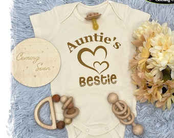 Personalized Auntie Baby Reveal Onesie®, Soon to be Aunt Onesie®, Auntie's Bestie Baby Onesie®, Coming Home Outfit, Auntie Baby Clothes