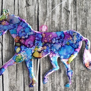 Horse ornament recycled aluminum cans