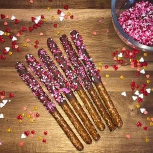 Valentines Day Chocolate Covered Pretzels Festive Treats