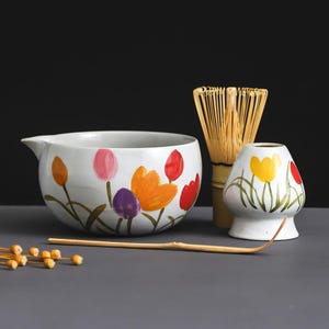 Handmade Colorful Tulip Matcha Bowl Set with Spout Matcha Gift Set Matcha Tea Ceremony Personalized Gifts