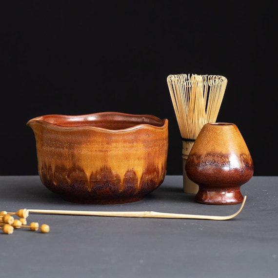 Handmade Vintage Brown Matcha Set: Ceramic Bowl, Bamboo Whisk