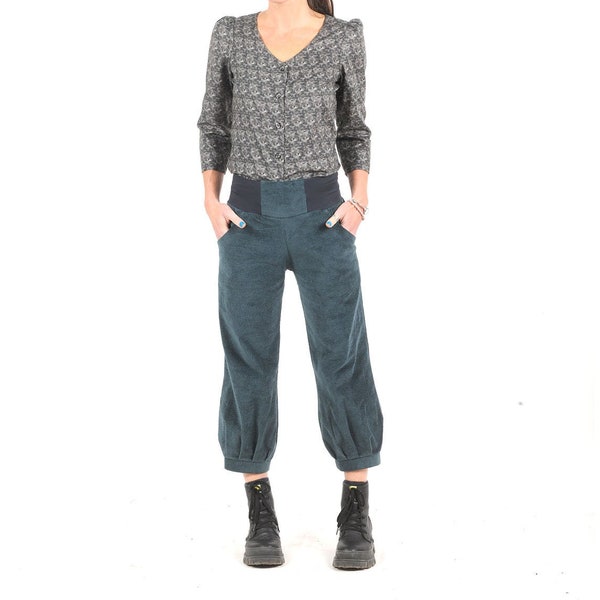 Pantalon velours bleu-gris, longueur 4/5 à ceinture extensible, pantalon bouffant, toutes tailles