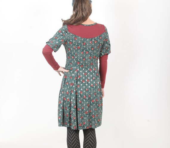 Green and Crimson Dress With Foil Details, Leg-of-mutton Sleeves, Womens  Dresses, MALAM, Size UK 12 - Etsy Israel