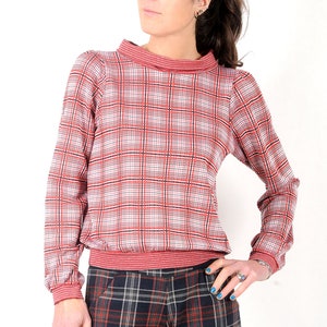 Womens red checkered and striped jersey blouse with boat cowl, size UK 14 image 1