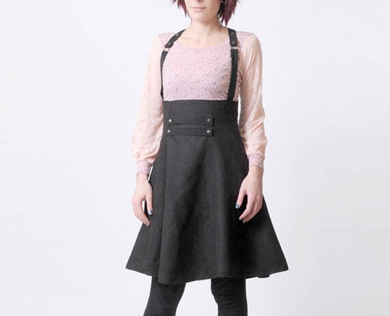 black suspender skirt high